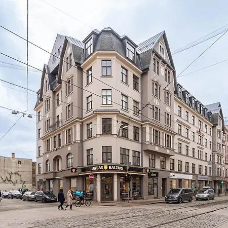 Apartment Elegant With Airconditioner And Elevator, 9 Min Walk To Old Town Riga