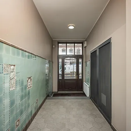 Elegant With Airconditioner And Elevator, 9 Min Walk To Old Town